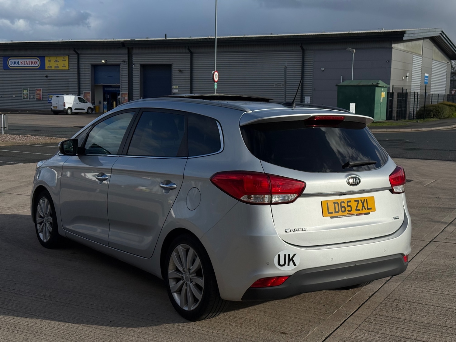 Used Kia Carens 2015 for sale - 78223360: Photo 6