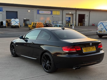 Used BMW 3 Series 2009 for sale - 76709290: Photo