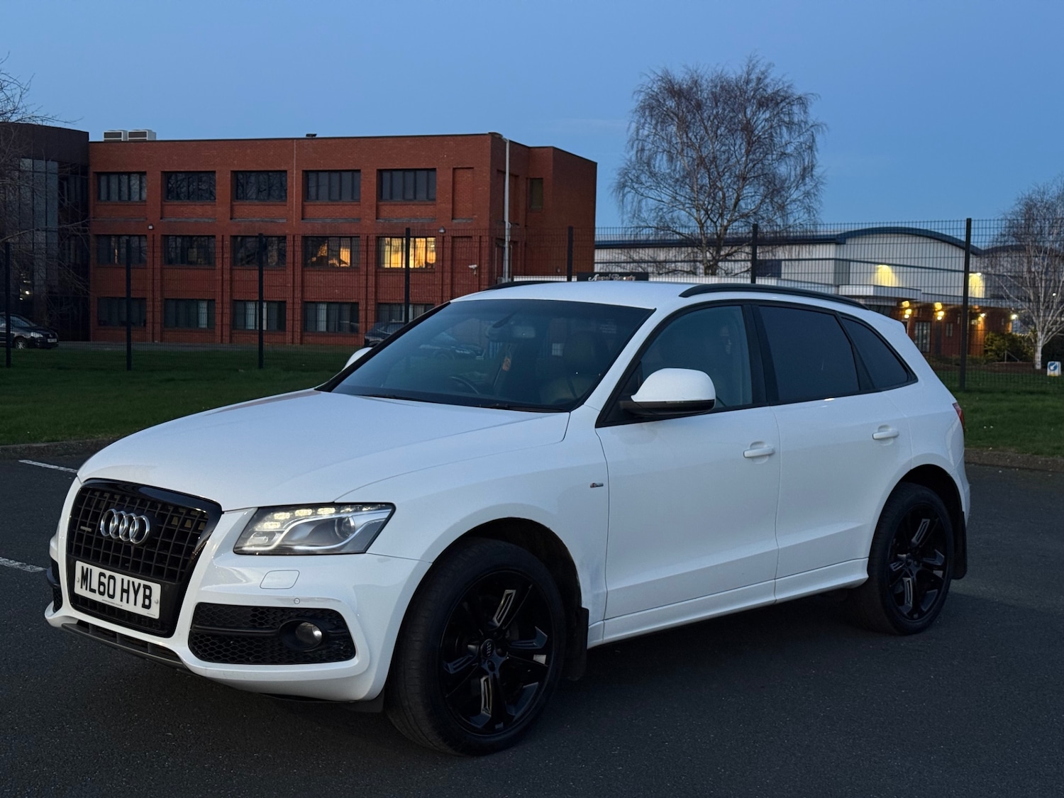 Used Audi Q5 2010 for sale - 77704403: Photo 3