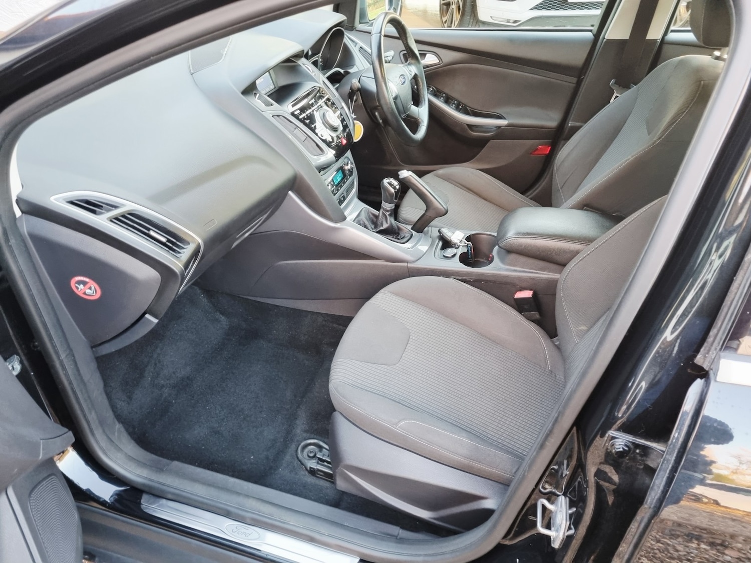 Used Ford Focus 2012 for sale - 76758848: Photo 8