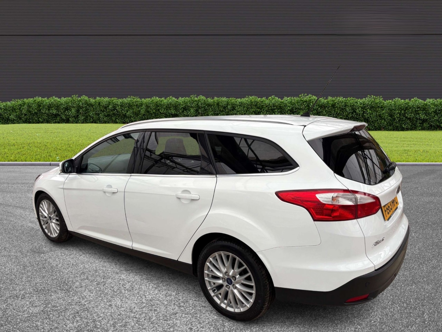 Used Ford Focus 2013 for sale - 76576942: Photo 3