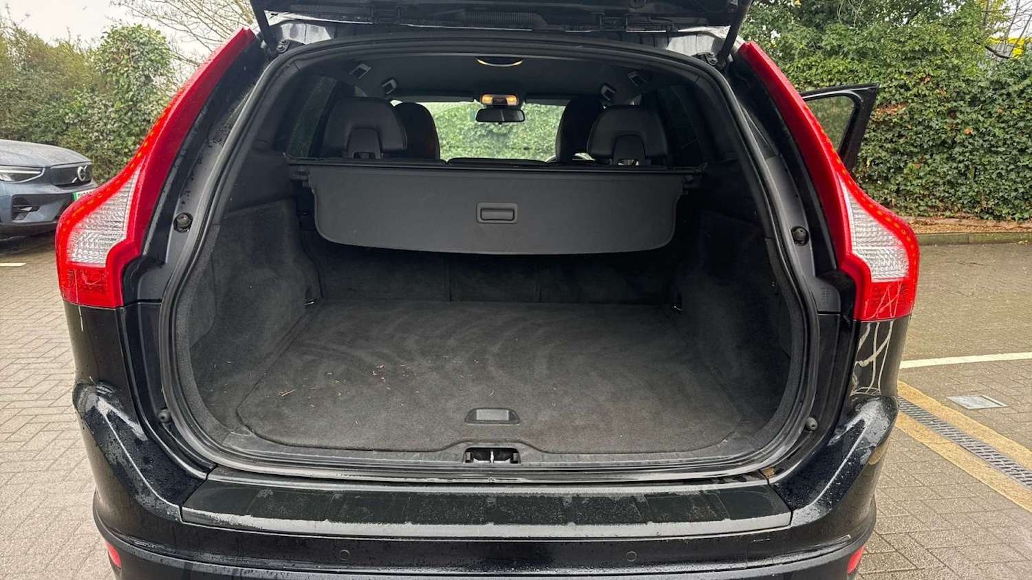 Used Volvo XC60 2012 for sale - 77465584: Photo 4