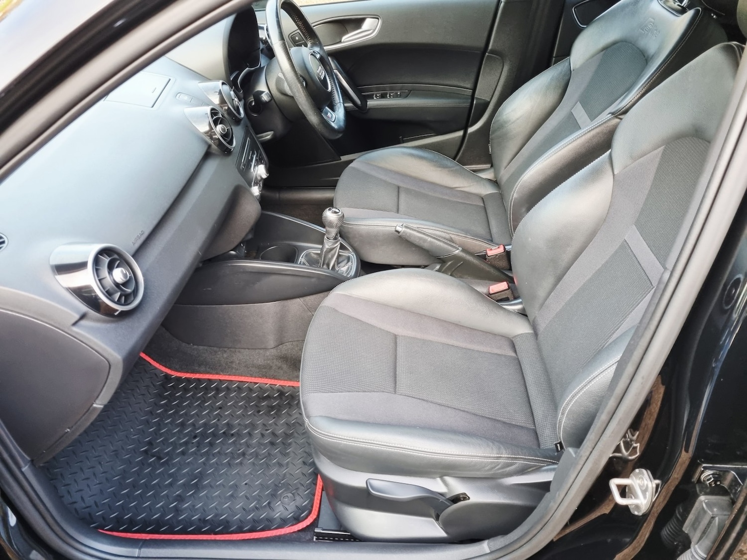 Used Audi A1 2016 for sale - 76848687: Photo 24