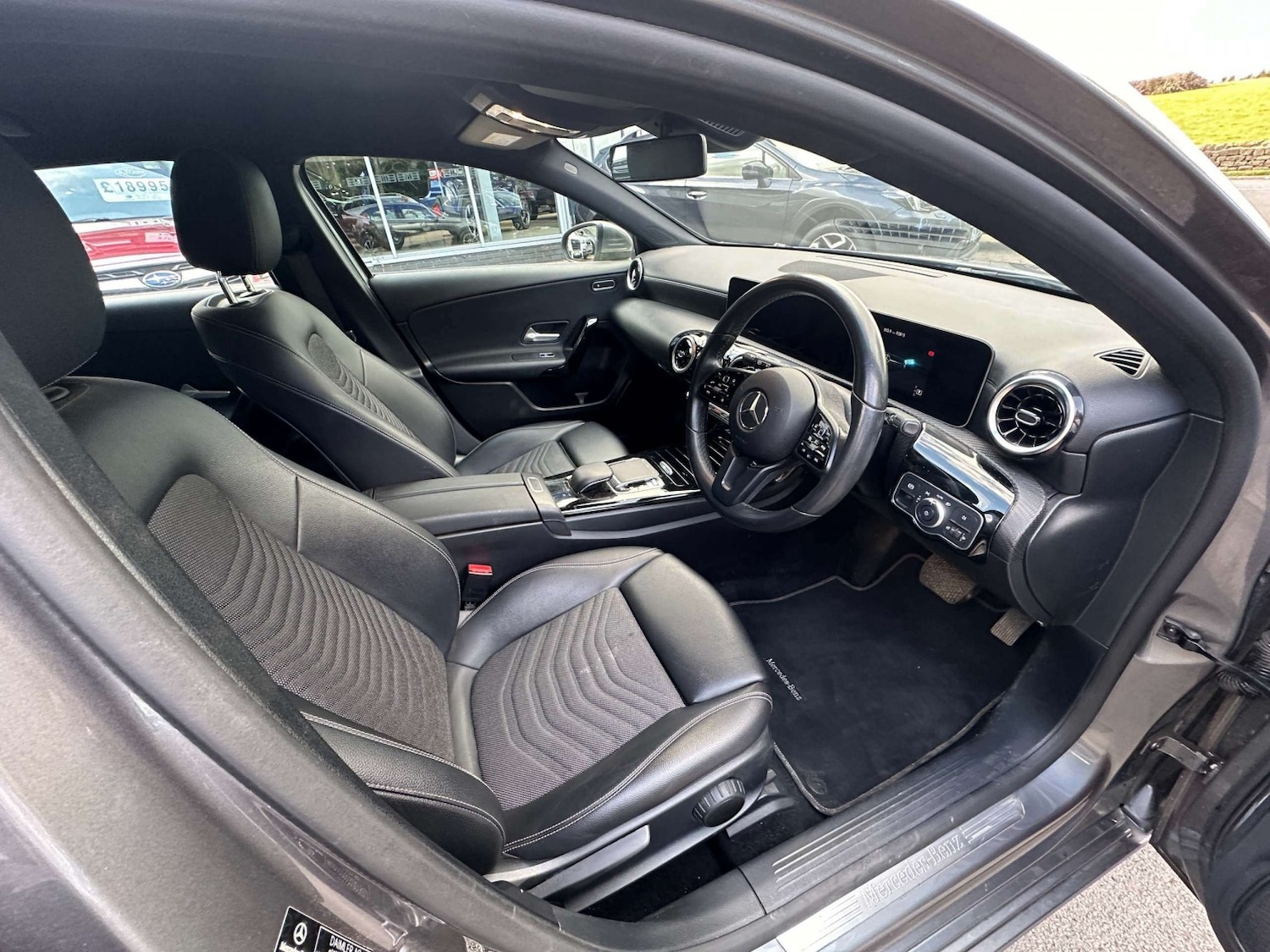 Used Mercedes-Benz A-Class 2018 for sale - 76164566: Photo 2