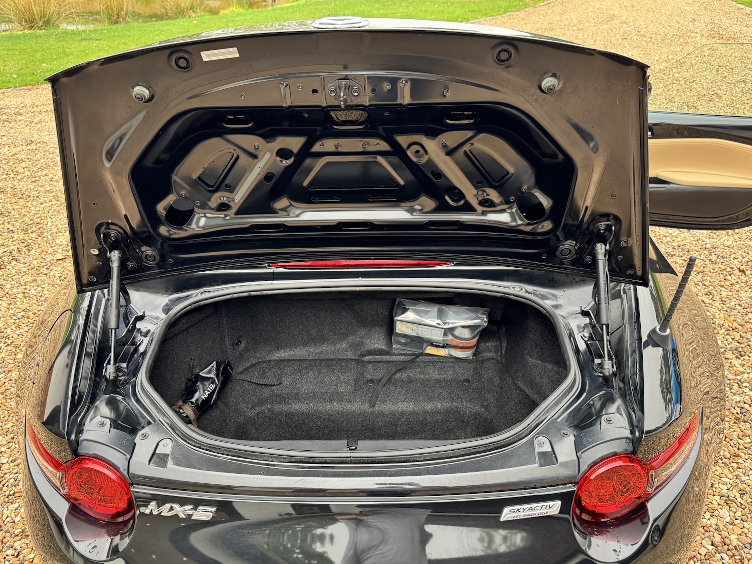 Used Mazda MX-5 2017 for sale - 75938145: Photo 19