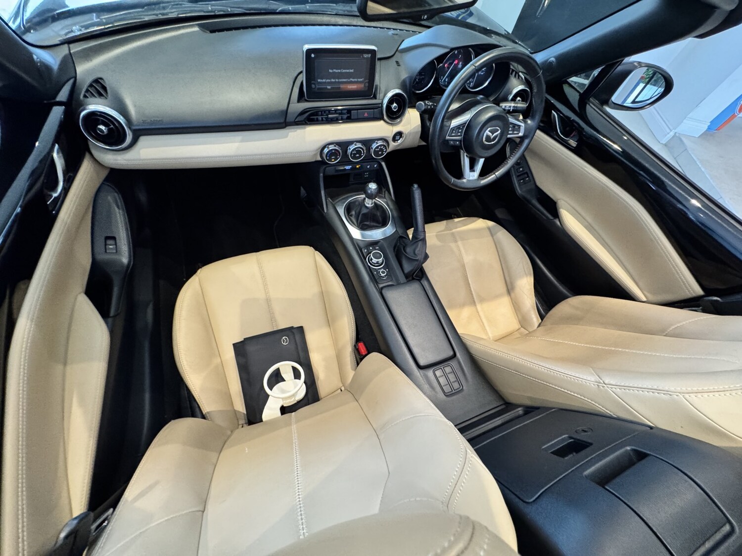 Used Mazda MX-5 2017 for sale - 75938145: Photo 40