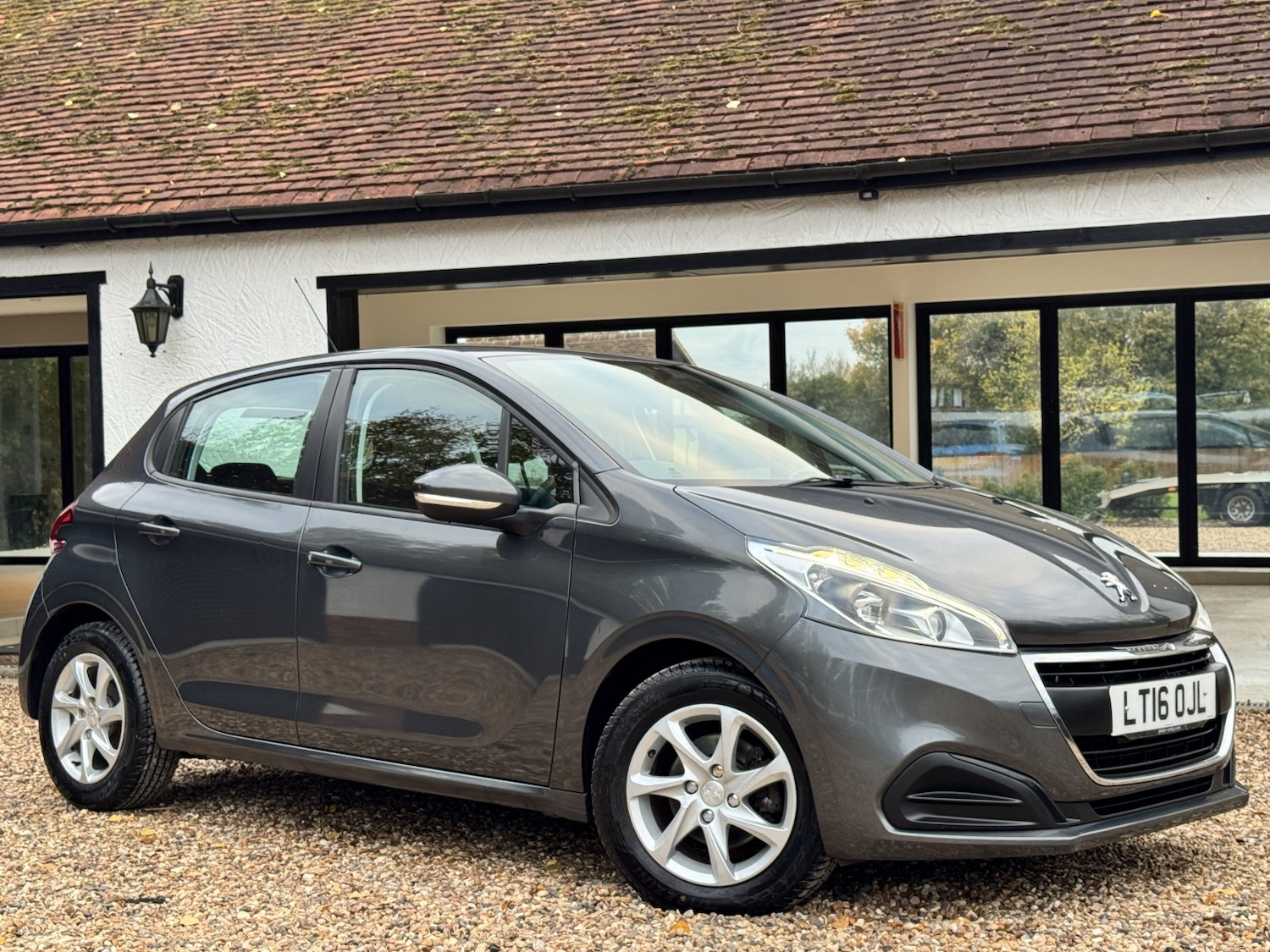 Used Peugeot 208 2016 for sale - 76334728: Photo 21