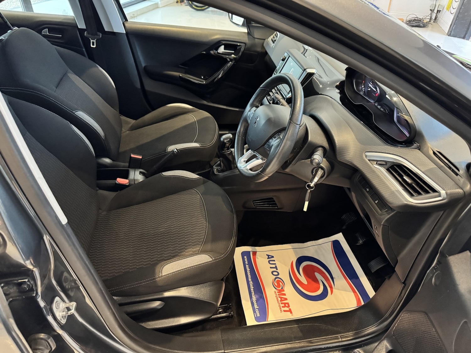 Used Peugeot 208 2016 for sale - 76334728: Photo 29