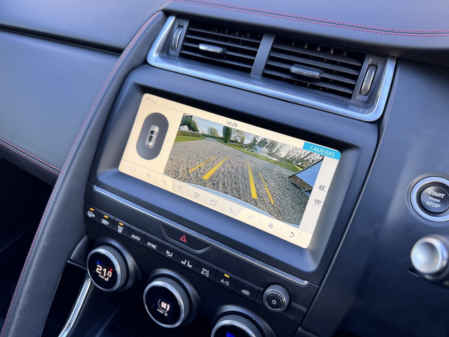 Used Jaguar E-Pace 2018 for sale - 76107288: Photo 16