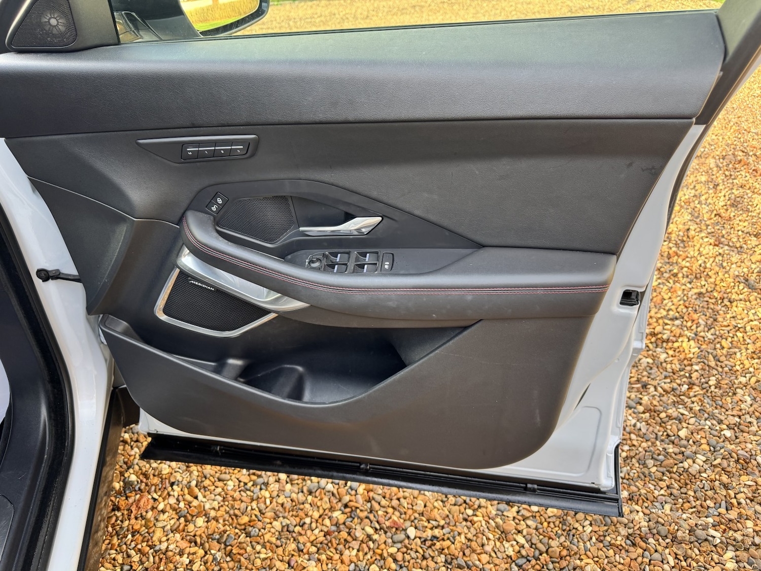 Used Jaguar E-Pace 2018 for sale - 76107288: Photo 40