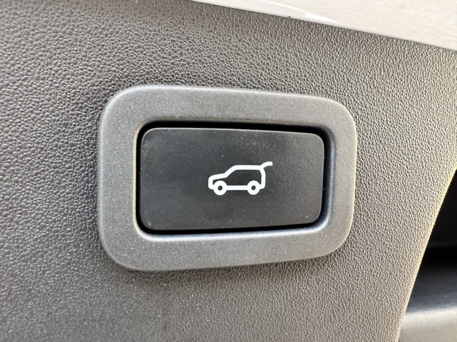 Used Jaguar E-Pace 2018 for sale - 76107288: Photo 42