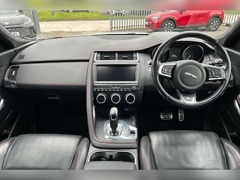 Used Jaguar E-Pace 2018 for sale - 76107288: Photo 4