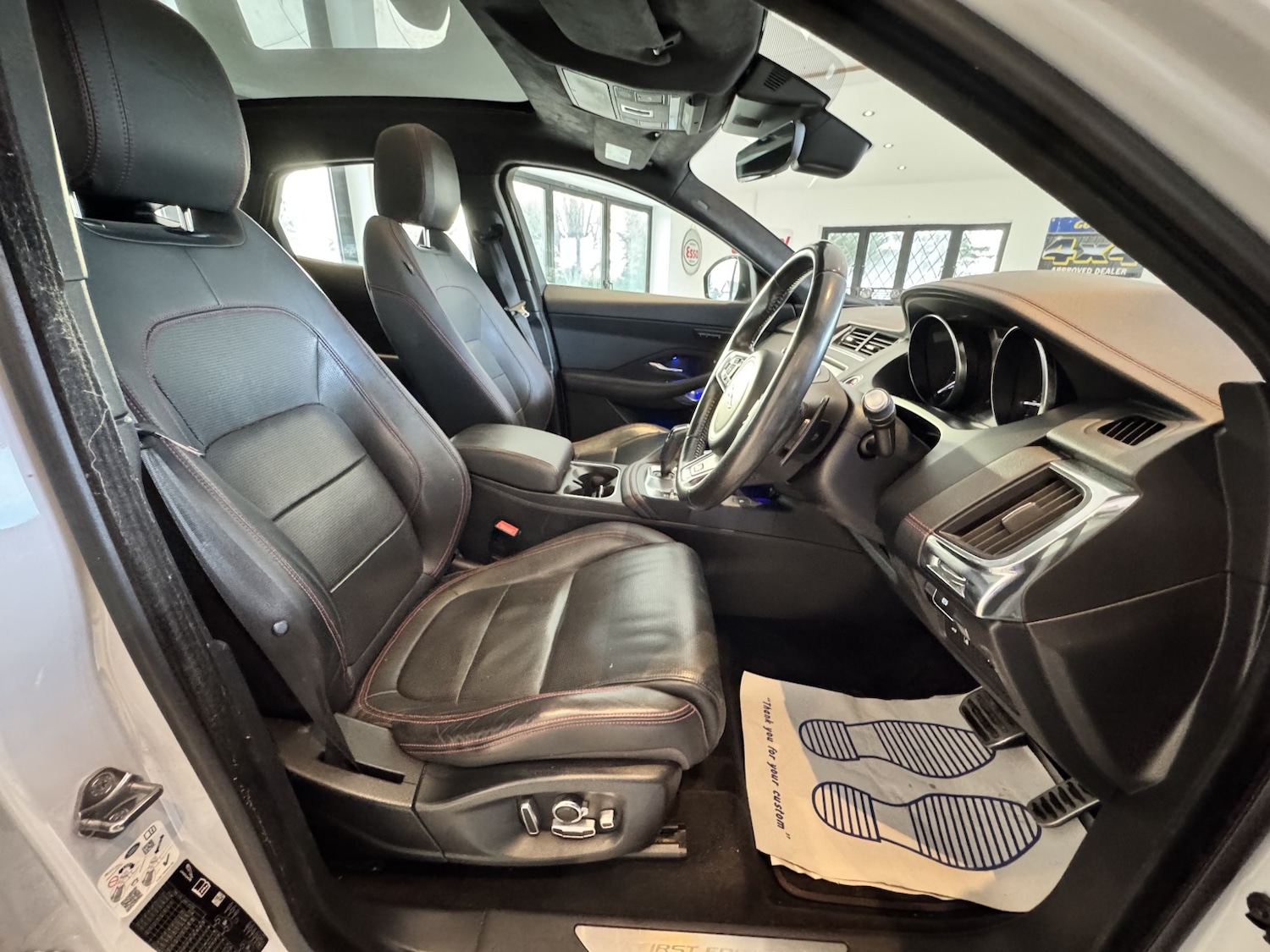 Used Jaguar E-Pace 2018 for sale - 76107288: Photo 8