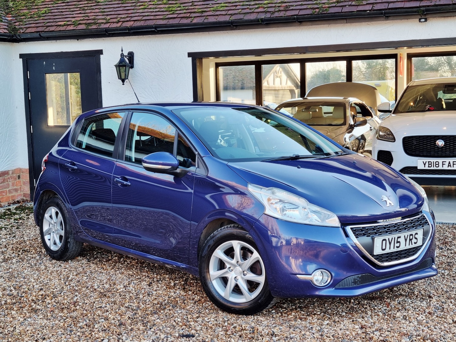 Used Peugeot 208 2015 for sale - 76758849: Photo 1