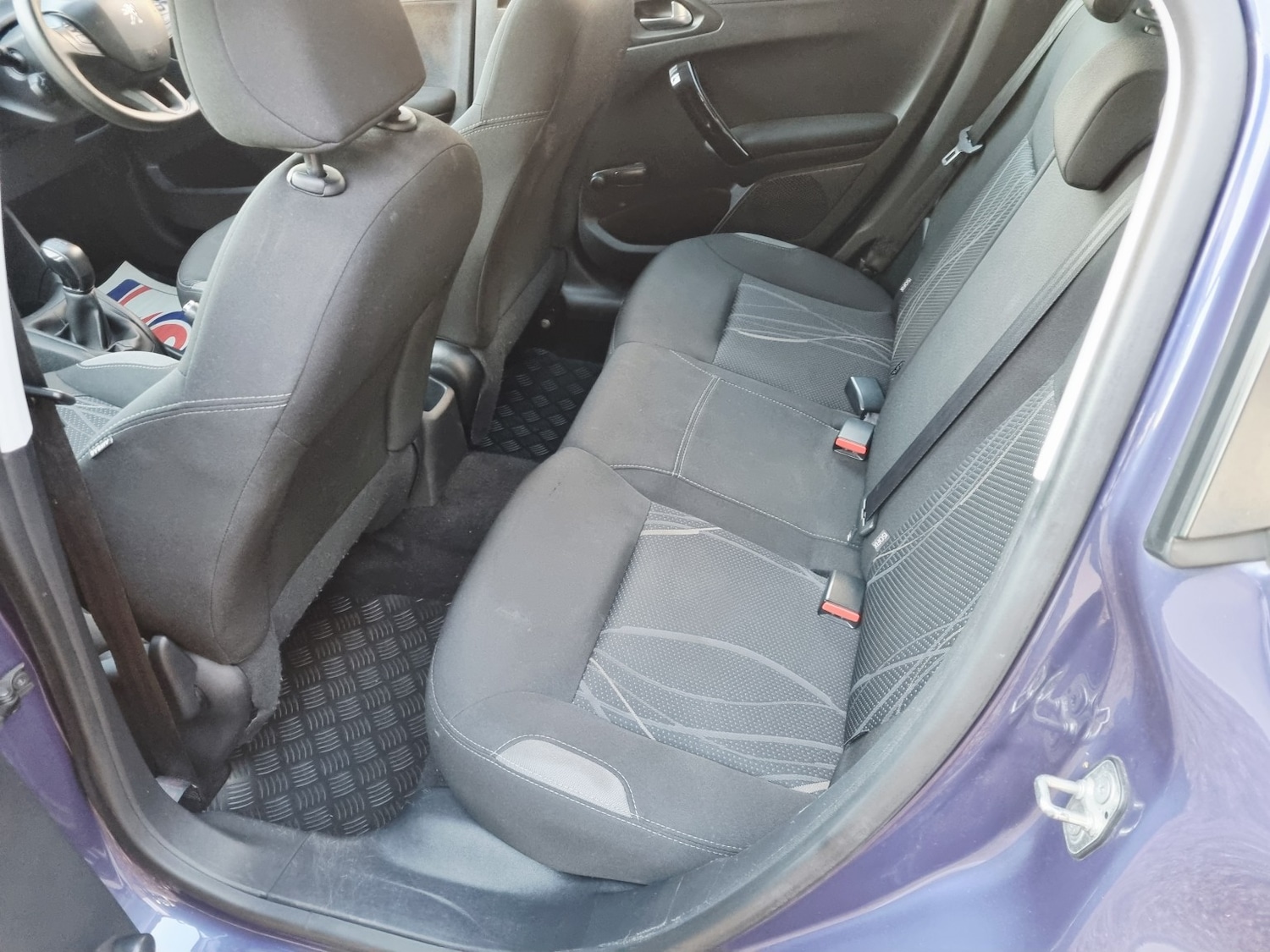 Used Peugeot 208 2015 for sale - 76758849: Photo 15