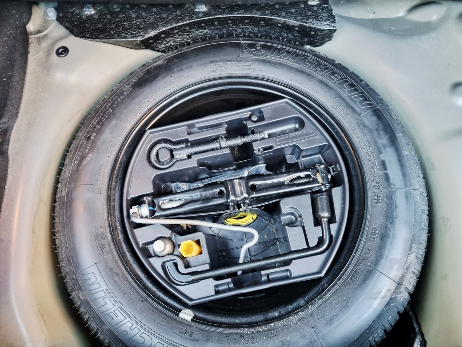 Used Peugeot 208 2015 for sale - 76758849: Photo 18