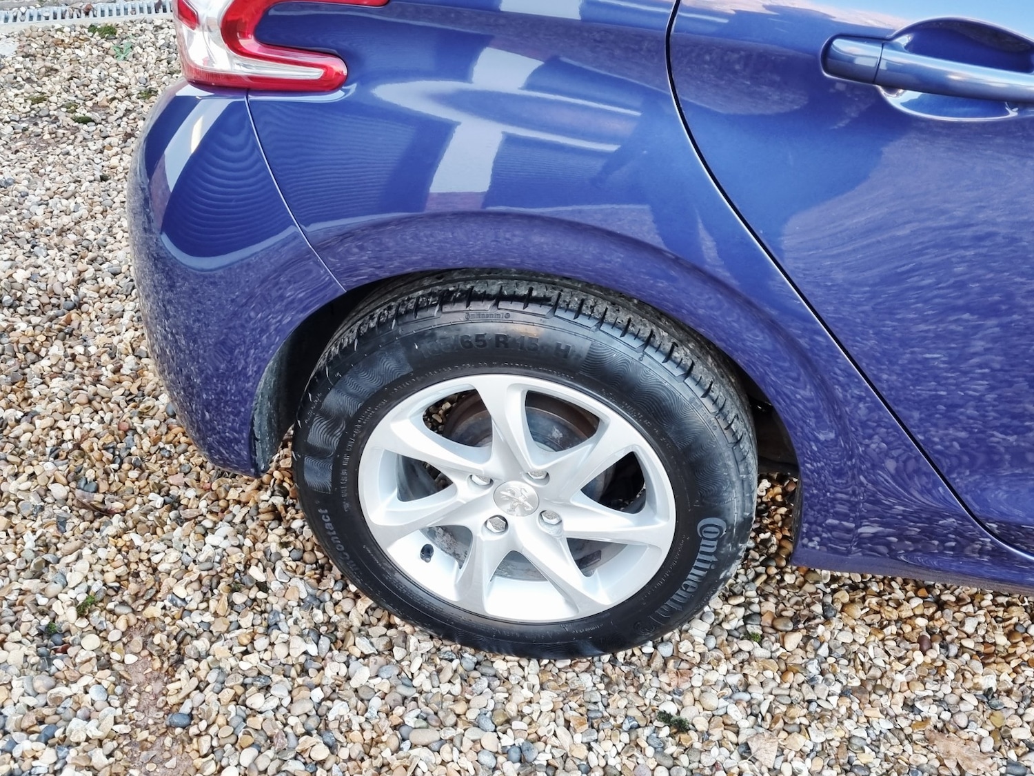 Used Peugeot 208 2015 for sale - 76758849: Photo 24