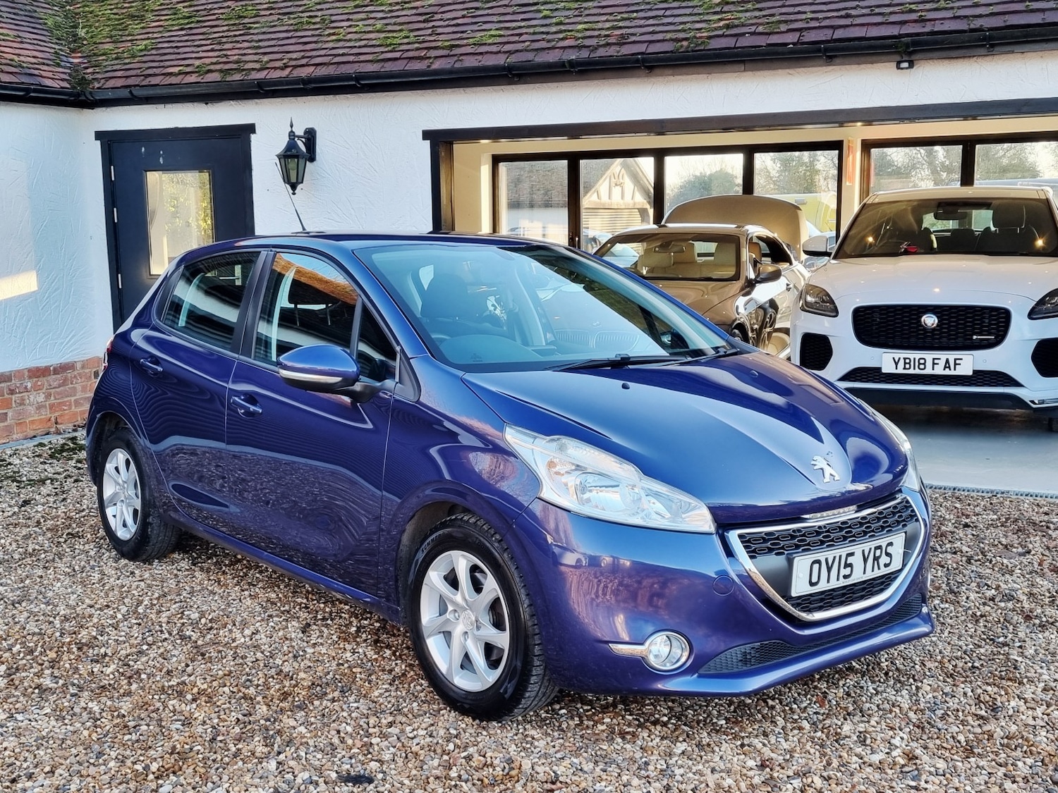 Used Peugeot 208 2015 for sale - 76758849: Photo 8