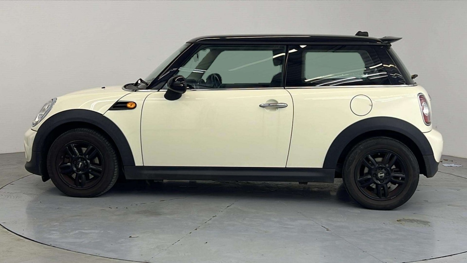 Used MINI Hatch 2013 for sale - 76576863: Photo 1