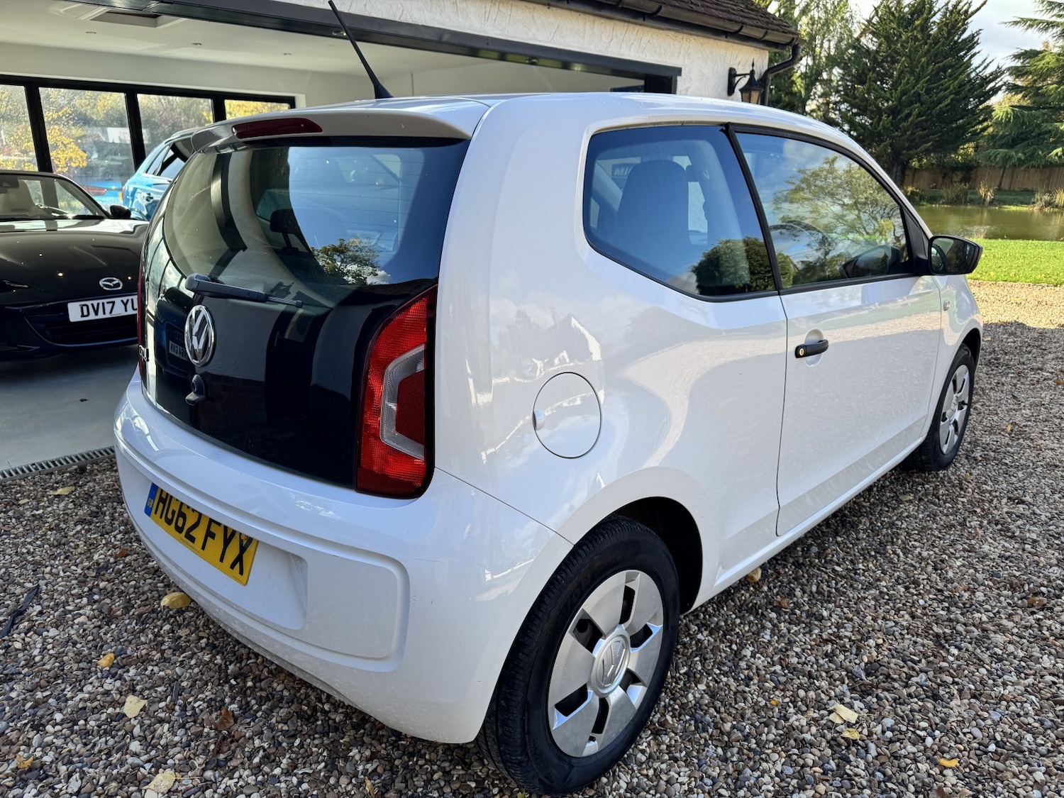Used Volkswagen up! 2012 for sale - 76376859: Photo 2