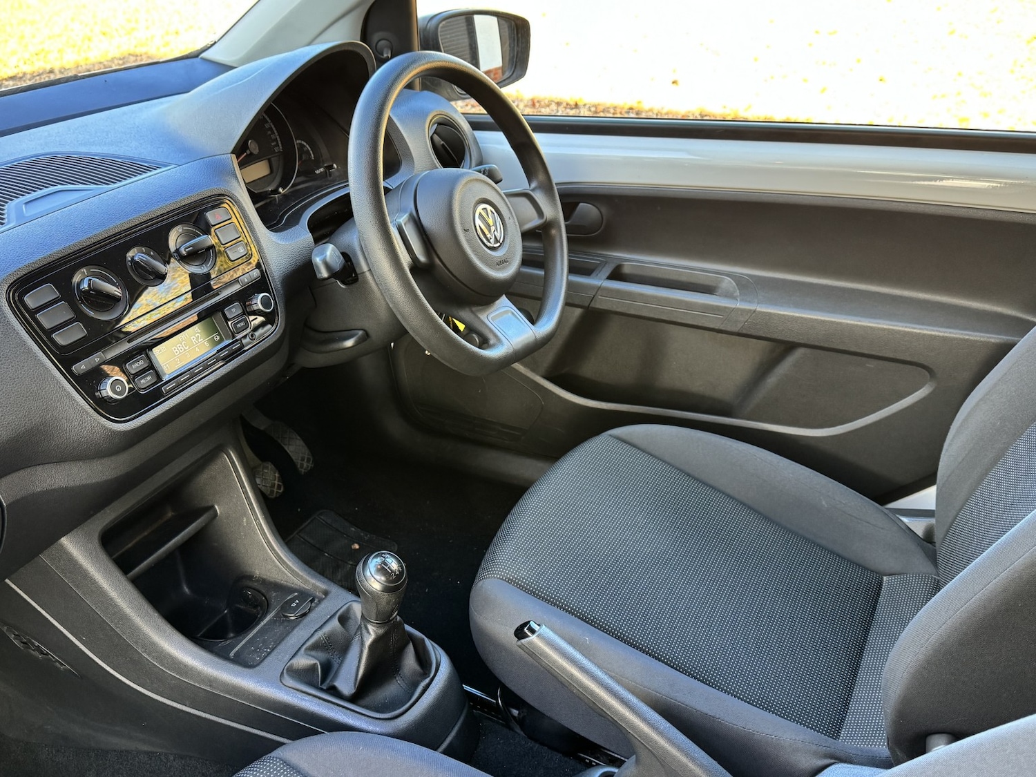 Used Volkswagen up! 2012 for sale - 76376859: Photo 4