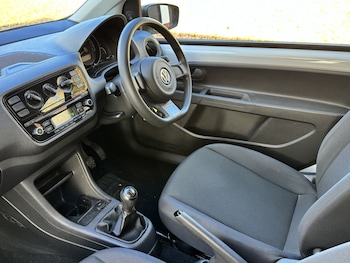 Used Volkswagen up! 2012 for sale - 76376859: Photo