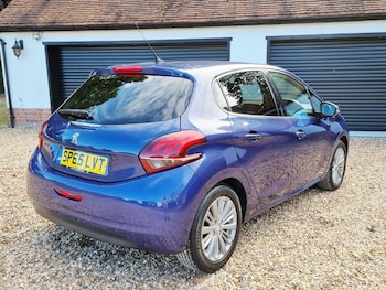 Used Peugeot 208 2015 for sale - 75779333: Photo