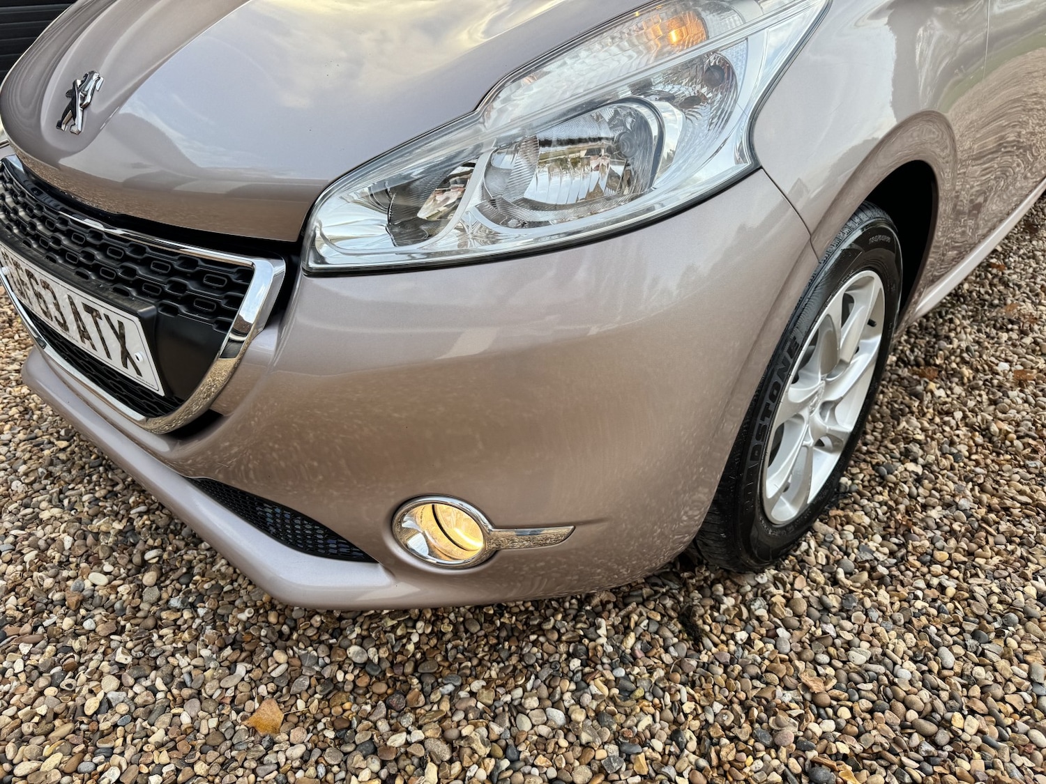 Used Peugeot 208 2013 for sale - 76455342: Photo 10