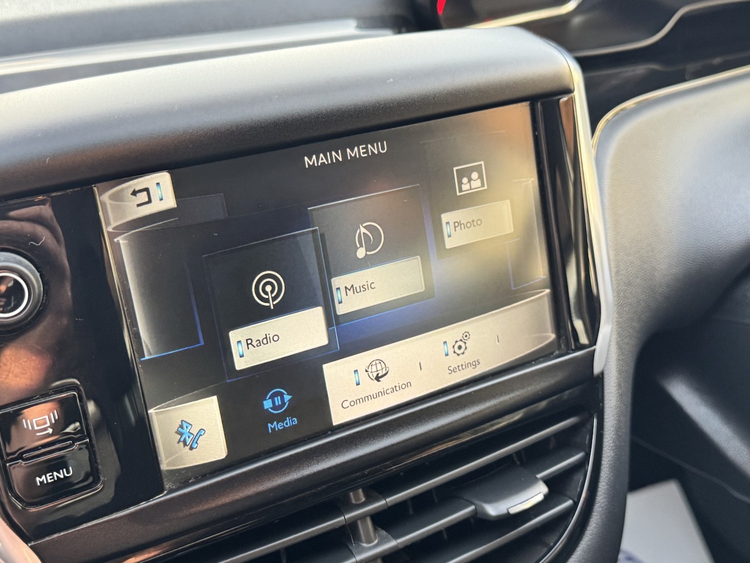 Used Peugeot 208 2013 for sale - 76455342: Photo 22