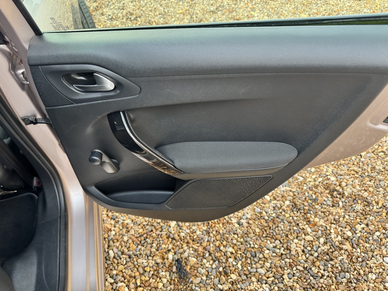 Used Peugeot 208 2013 for sale - 76455342: Photo 28