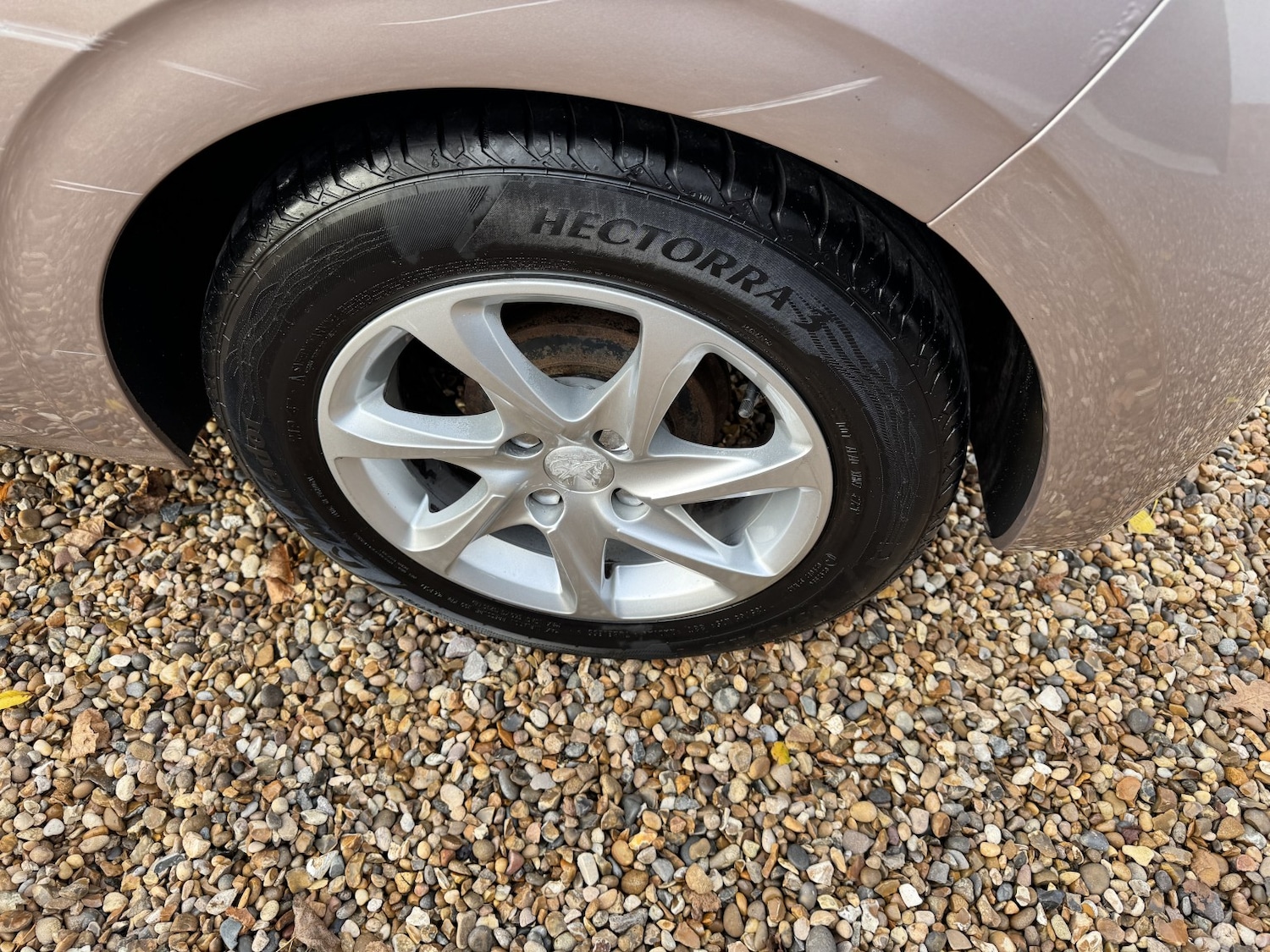 Used Peugeot 208 2013 for sale - 76455342: Photo 42