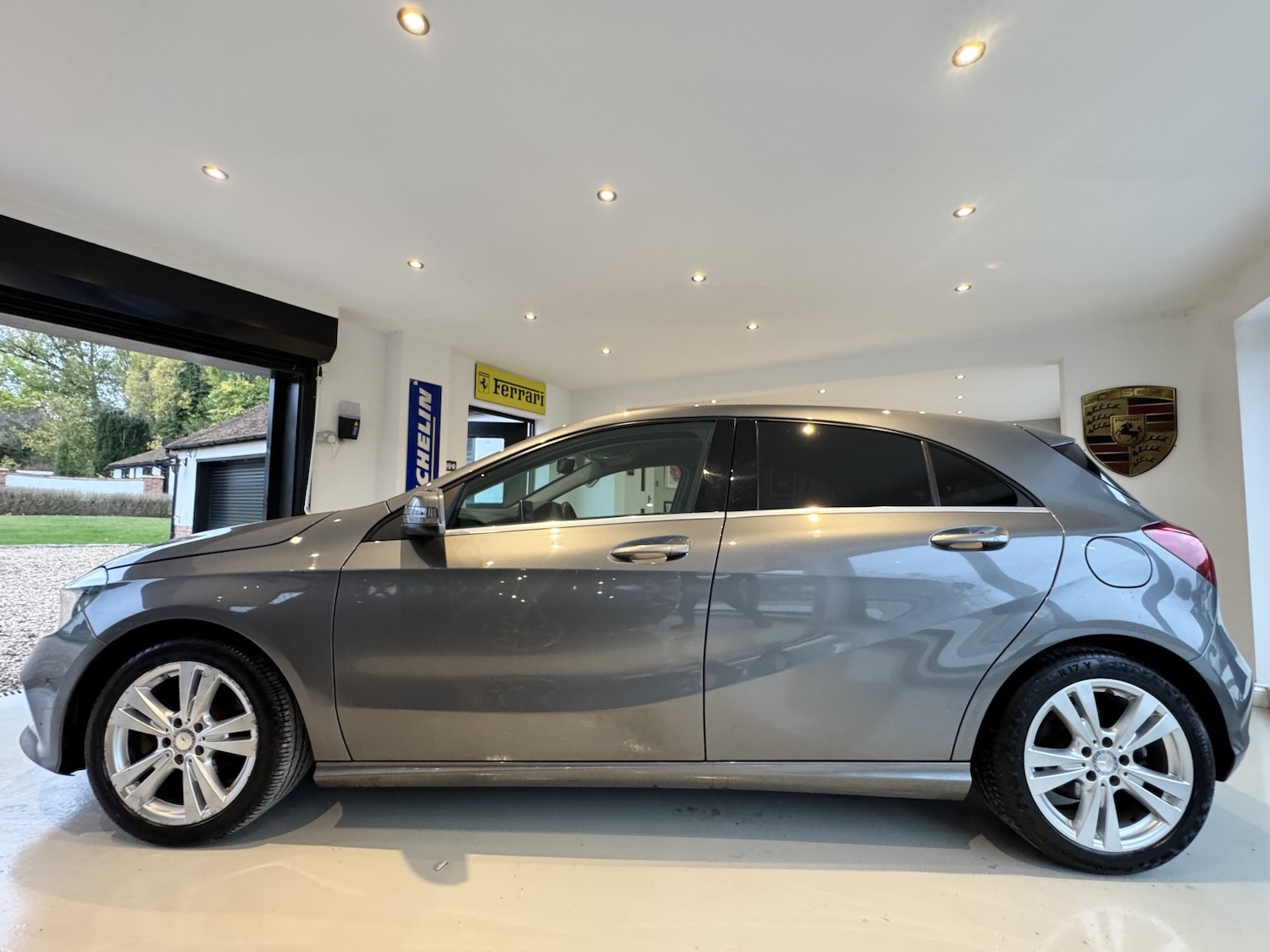Used Mercedes-Benz A-Class 2016 for sale - 76164530: Photo 43