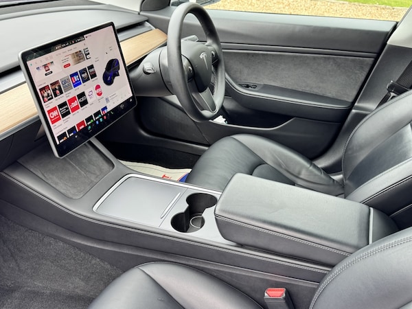 Used Tesla Model 3 2020 for sale - 76174030: Photo 6