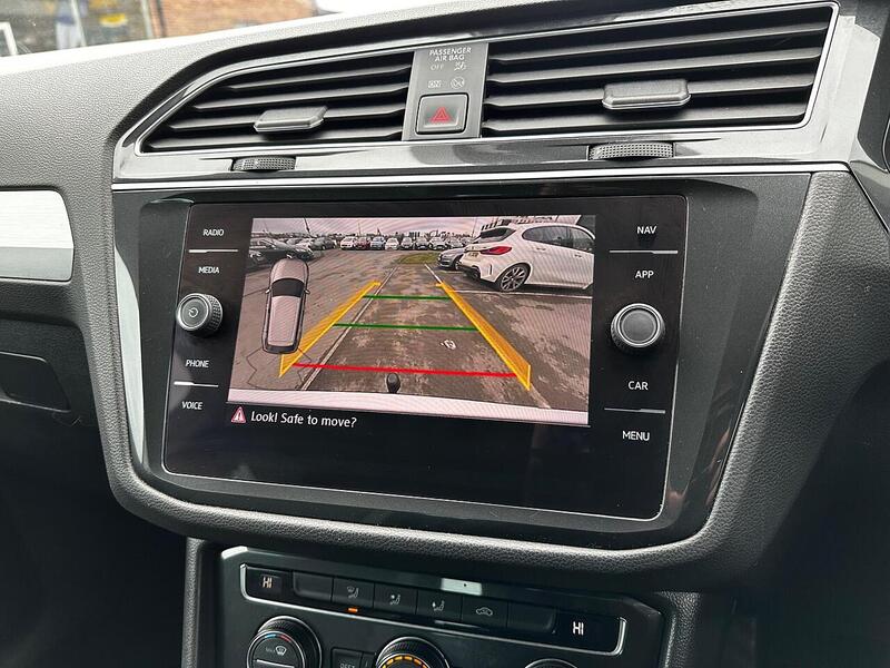 Used Volkswagen Tiguan 2019 for sale - 77640132: Photo 24