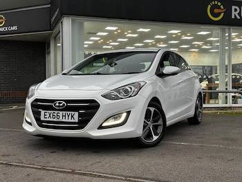 Used Hyundai i30 2016 for sale - 77328786: Photo