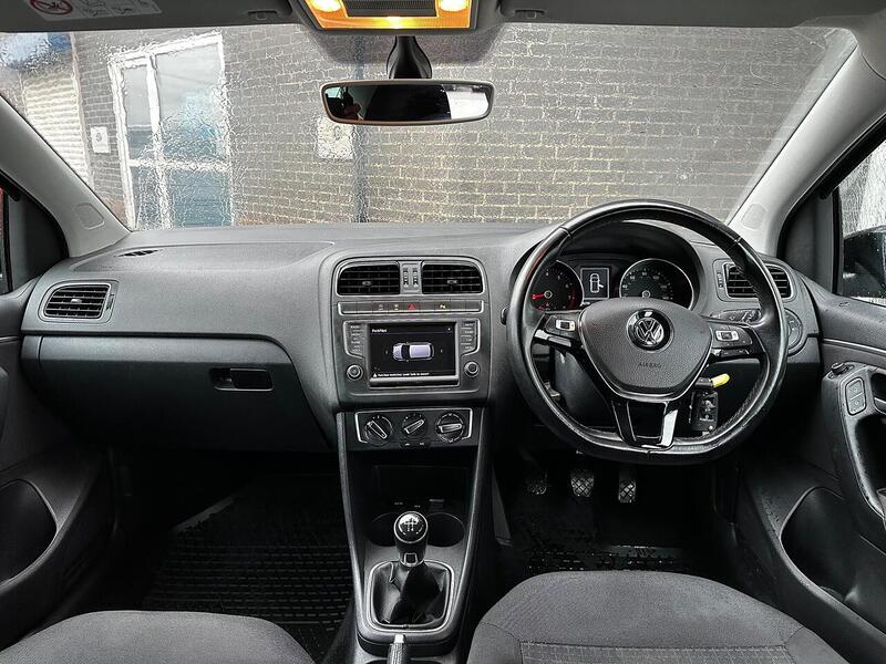 Used Volkswagen Polo 2016 for sale - 77530273: Photo 9