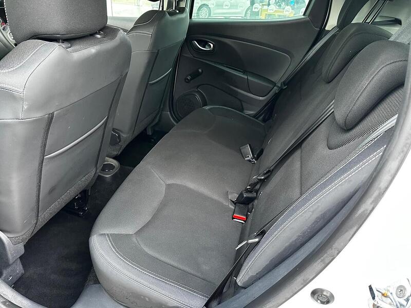 Used Renault Clio for sale - 77668052: Photo 15