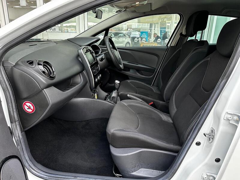 Used Renault Clio for sale - 77668052: Photo 29