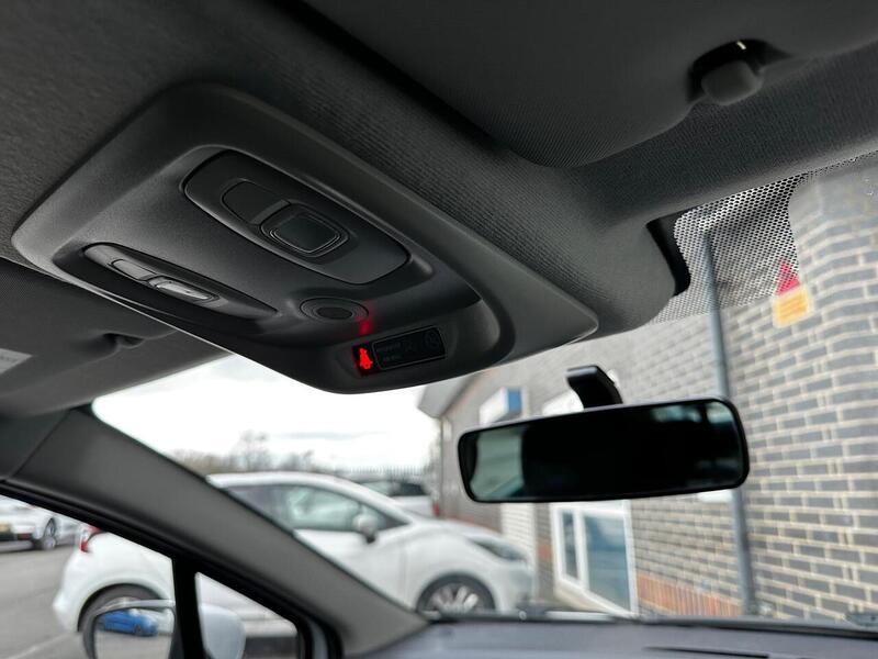 Used Renault Clio for sale - 77668052: Photo 30