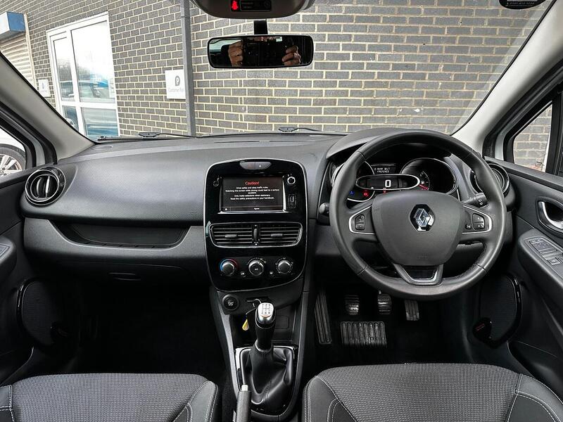 Used Renault Clio for sale - 77668052: Photo 9