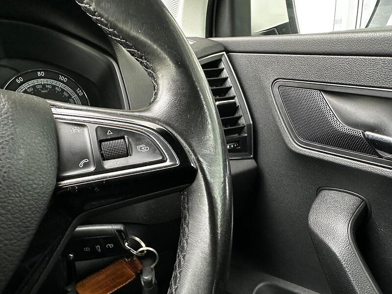 Used Skoda Karoq 2018 for sale - 77132470: Photo 18