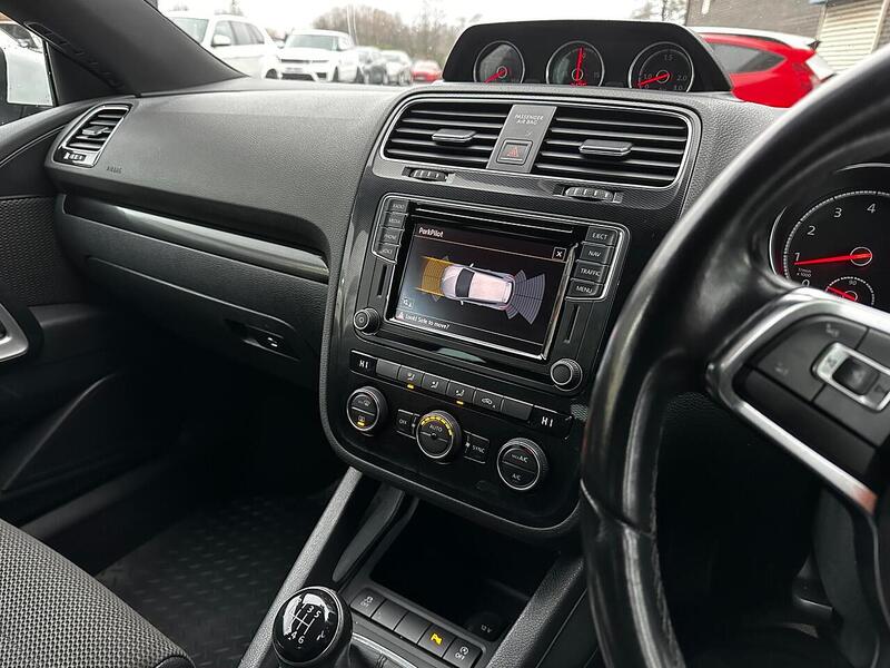 Used Volkswagen Scirocco 2015 for sale - 77418361: Photo 11