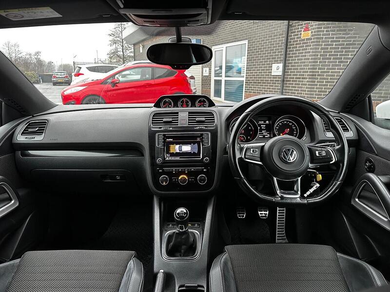 Used Volkswagen Scirocco 2015 for sale - 77418361: Photo 9