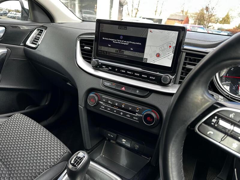 Used Kia Ceed for sale - 78107375: Photo 11