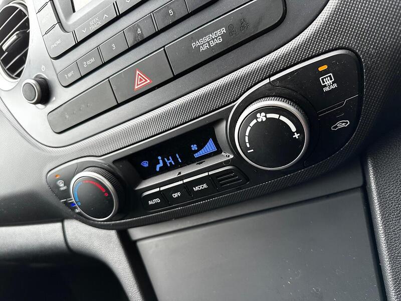 Used Hyundai i10 2018 for sale - 77730910: Photo 17