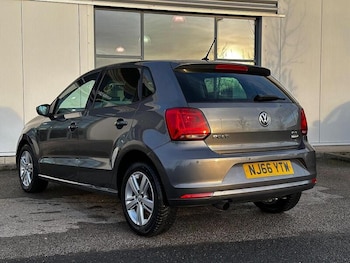 Used Volkswagen Polo 2016 for sale - 77132531: Photo