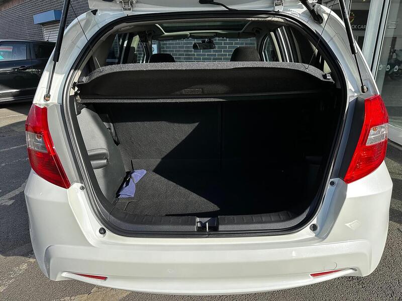 Used Honda Jazz 2013 for sale - 77730909: Photo 26