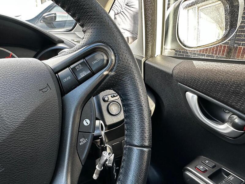 Used Honda Jazz 2013 for sale - 77730909: Photo 29