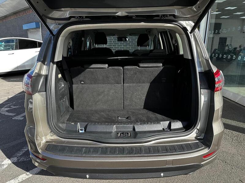 Used Ford S-Max 2015 for sale - 77132461: Photo 25