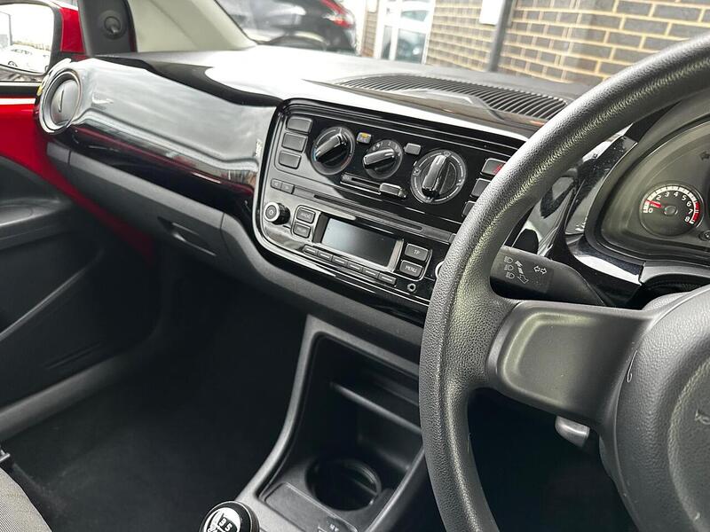 Used Volkswagen up! 2014 for sale - 77693885: Photo 11
